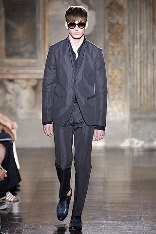 John Varvatos / - 2010